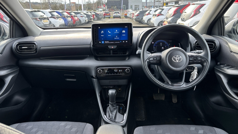 Toyota Yaris 1.5 Hybrid Design 5dr CVT Hybrid Hatchback